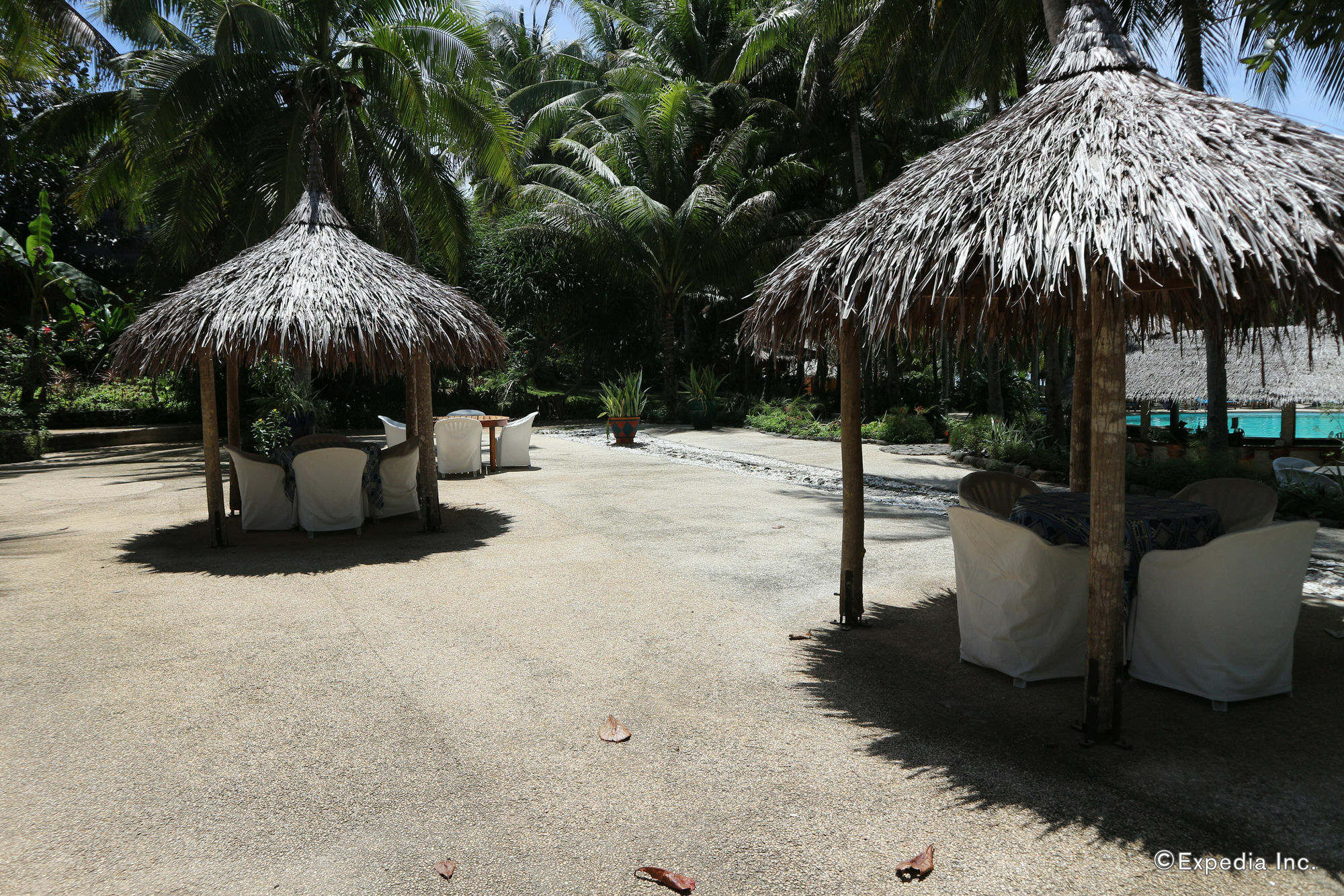 Coco Grove Beach Resort Siquijor Exterior photo